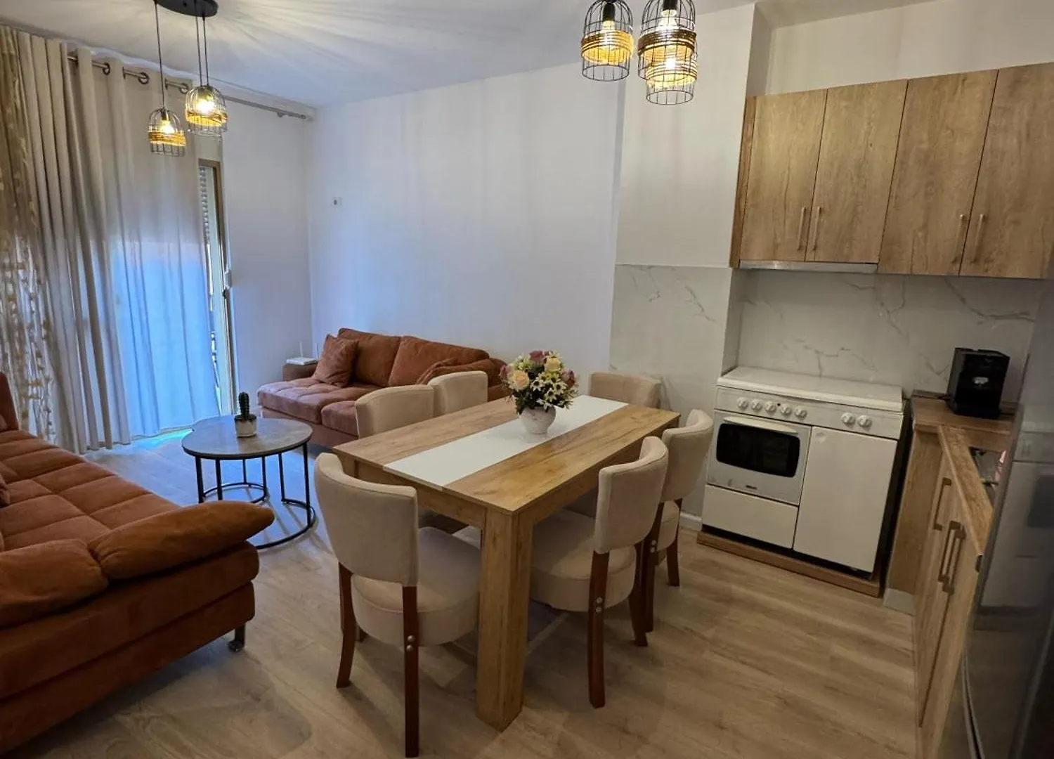 Golem Apartment Near The Beach