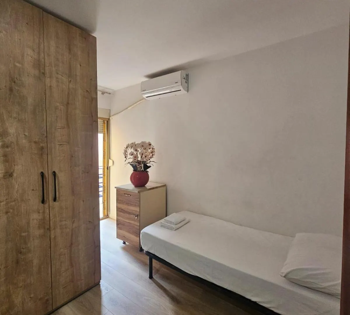 Golem Apartment Near The Beach